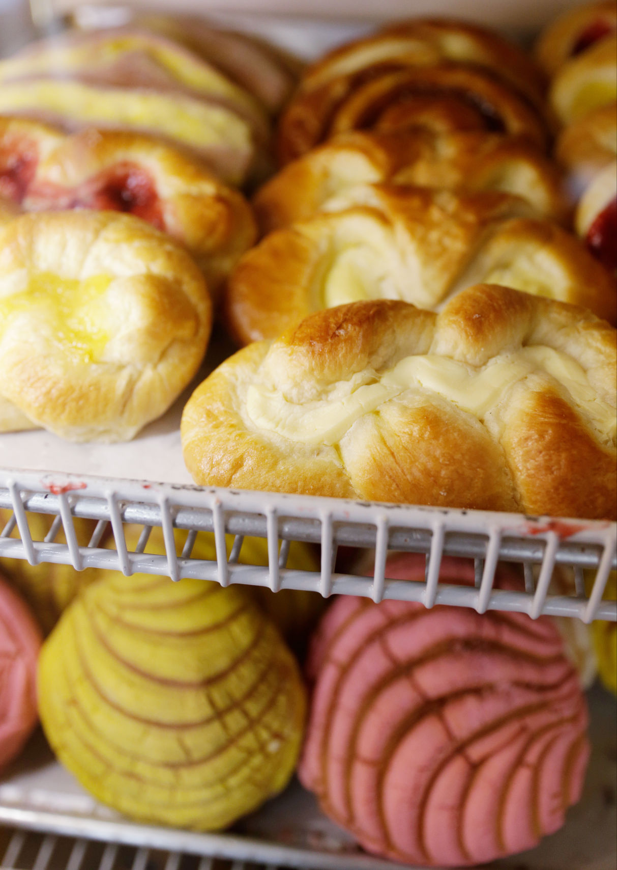 Los Atlantes bakery